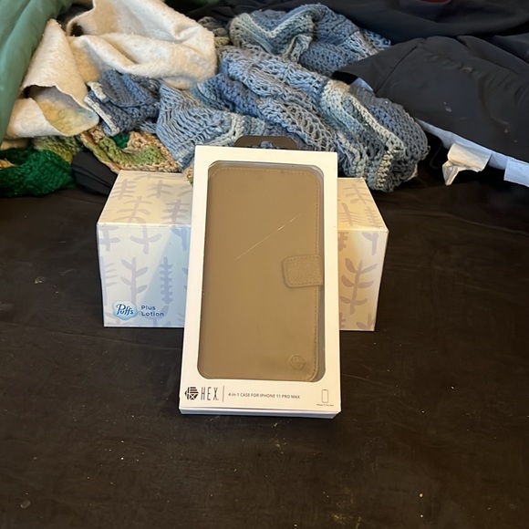 Phone case for iPhone 11 Pro Max - Picture 2 of 7